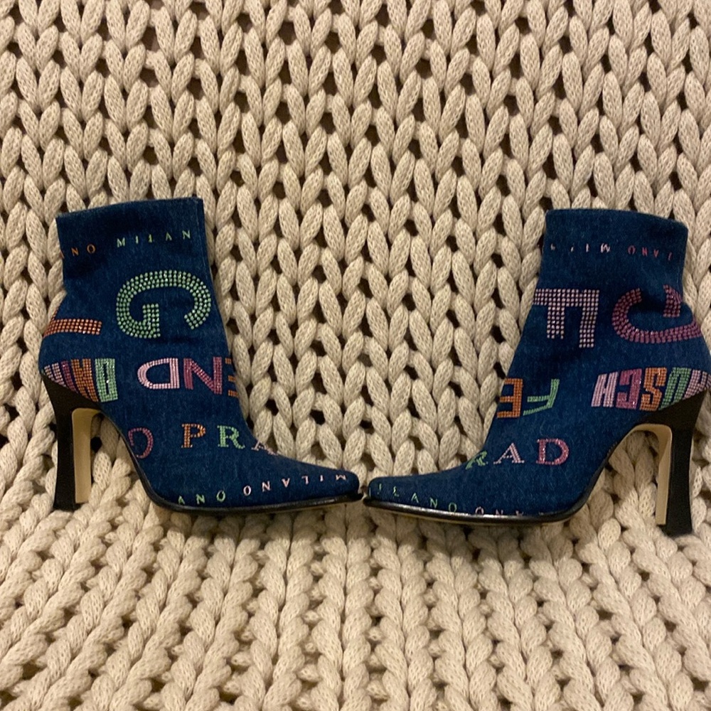 Via blue Via denim high heeled boots zipper closure.  Size 6 three inch heel
